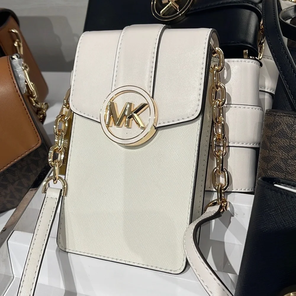 MICHAEL KORS CARMEN SMALL FAUX LEATHER PHONE CROSSBODY BAG - Picture 5 of 16